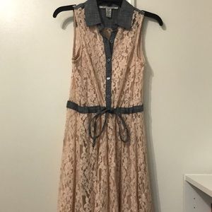 Pink lace & denim collar dress